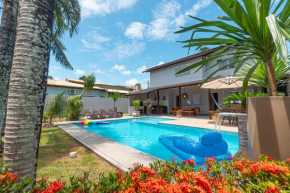 CASA 6 QUARTOS COM PISCINA